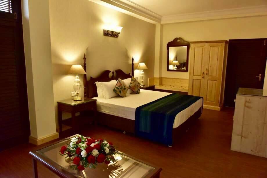 The Oaktree House Hotel Shimla Buitenkant foto