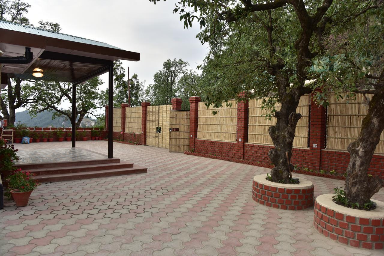 The Oaktree House Hotel Shimla Buitenkant foto